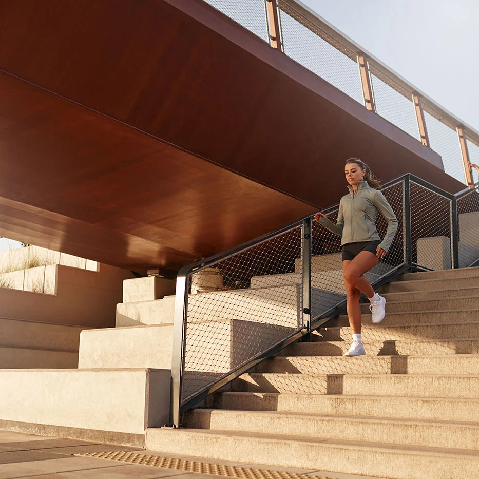 Hero cover stripe multiline title lorem ipsum