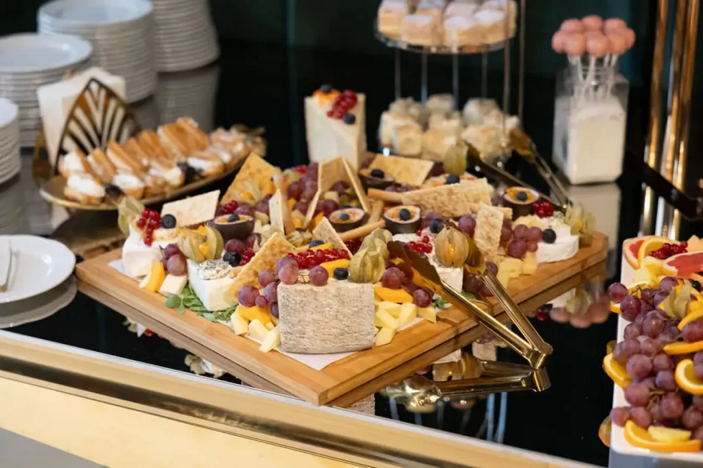 Combinații de candy / cheese / fructe